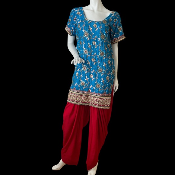 New, Never worn. Beautiful Blue & Red Salwar Kameez suit with Dupatta. - Picture 5 of 16